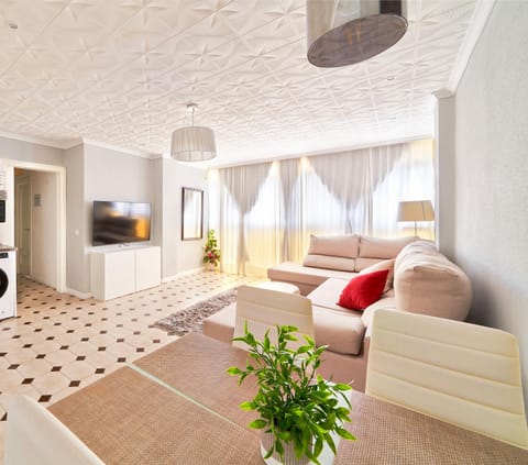 Property building, Communal lounge/ TV room, Bed, Living room, Lobby or reception, Lounge or bar