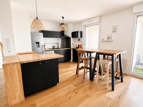 Dining area, stove, kitchen