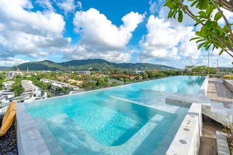 Mountain view, Swimming pool