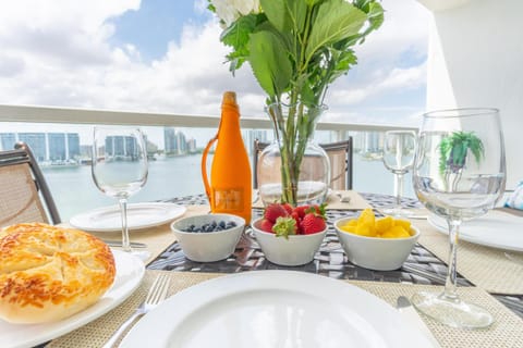 Marina Bay 1103 House in Sunny Isles Beach