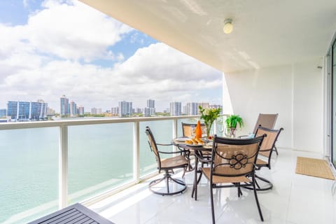 Marina Bay 1103 House in Sunny Isles Beach