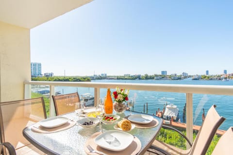 Golden Bay 508 House in Sunny Isles Beach