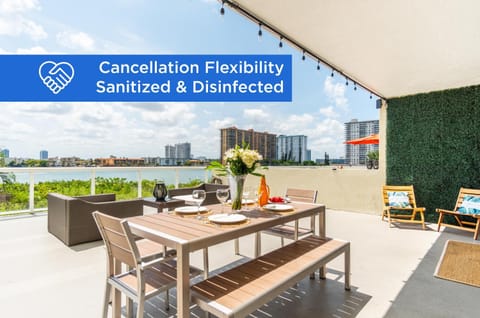 Golden Bay 303 House in Sunny Isles Beach