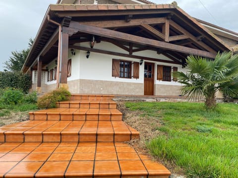 Property building, Balcony/Terrace