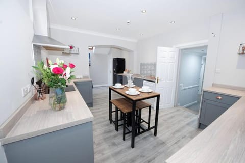 Garden by the Bay Southport Apartment in Southport