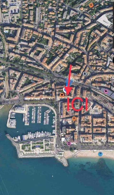 Studio 2 neuf à 100m des plages et de la gare Apartment in Saint-Raphael