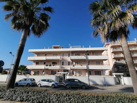 Casa Rosa Apartment in Montesilvano