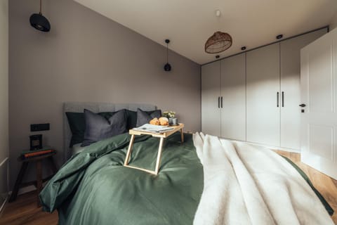 Bed, Photo of the whole room, Bedroom, wardrobe