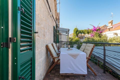 Day, Balcony/Terrace