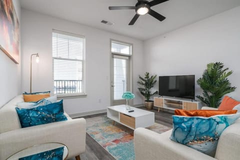 Communal lounge/ TV room, TV and multimedia