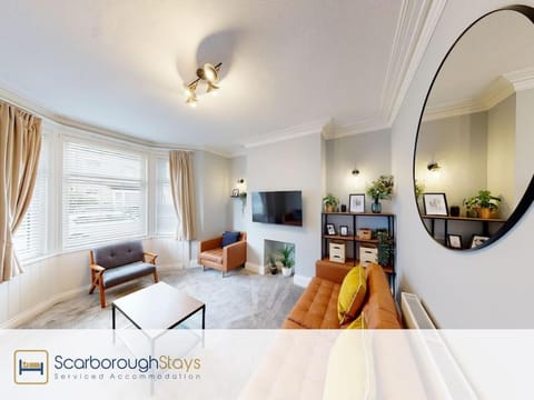 Communal lounge/ TV room, TV and multimedia, Living room, Seating area
