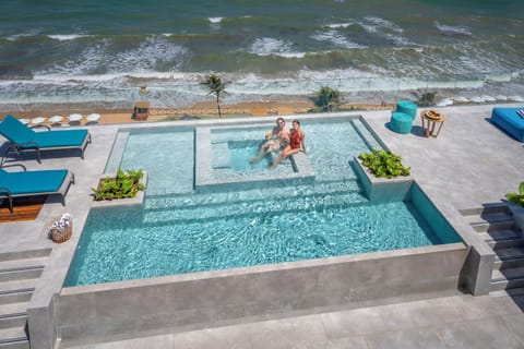 View (from property/room), Balcony/Terrace, Pool view, Sea view, Swimming pool, sunbed
