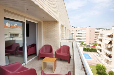 View (from property/room), Balcony/Terrace, Pool view, Swimming pool