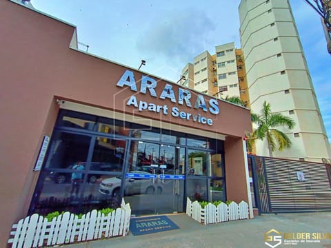 Property building, Facade/entrance, Lobby or reception