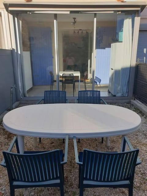 Patio, Garden