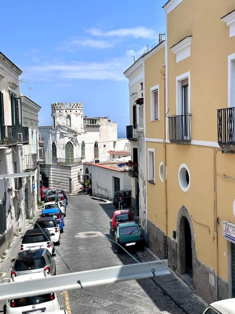 Street view, Quiet street view