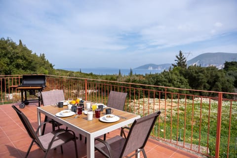Patio, View (from property/room), Balcony/Terrace