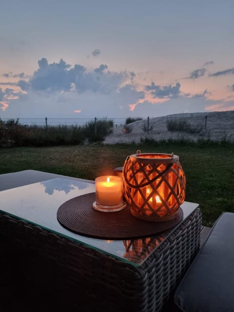 Apartament ODNOWA z bezpośrednim widokiem na morze w Gardenia Dziwnów - Apartment in West Pomeranian Voivodeship, Poland