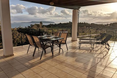 Natural landscape, Balcony/Terrace, Sea view