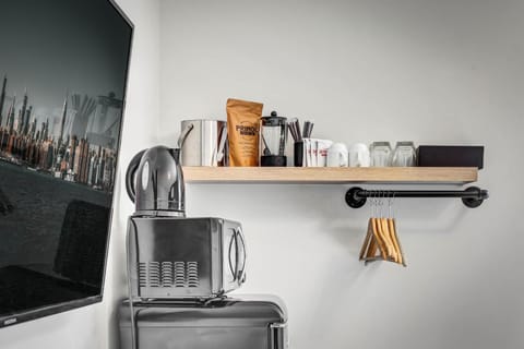 Coffee/tea facilities, pet friendly