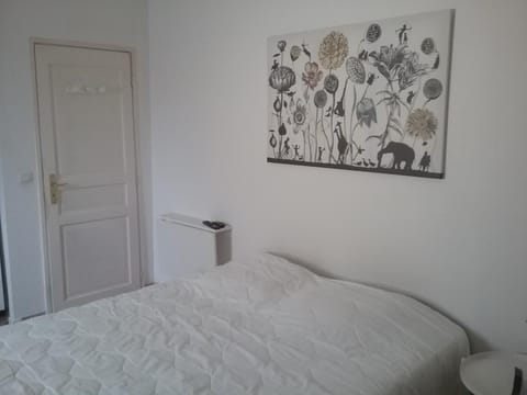 UNE CHAMBRE EN VILLE Bed and Breakfast in L'Isle-sur-la-Sorgue