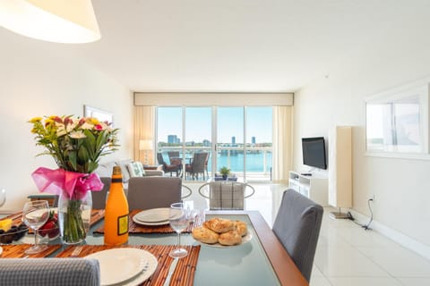 Golden Bay 707 House in Sunny Isles Beach