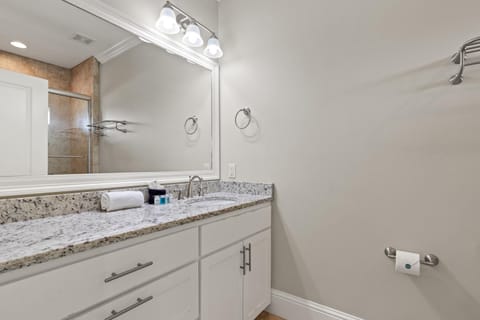 Walk To The Beach! 3 Story Home! 2 Balconies With Gulf Views! House in Sunnyside