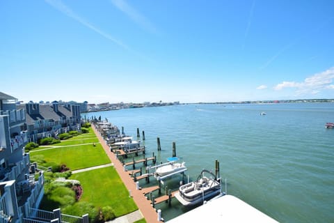 Harbour Island 406K condo Apartment in Ocean City