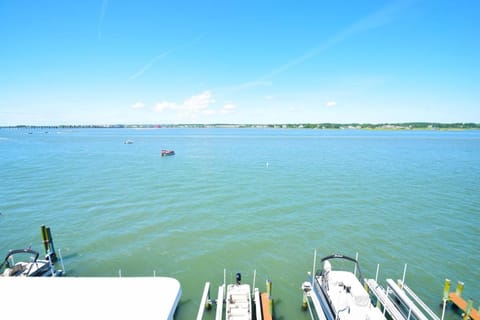 Harbour Island 406K condo Apartment in Ocean City