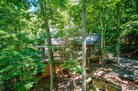 Deerwood Manor House in Brushy Fork