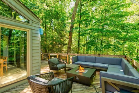 Deerwood Manor House in Brushy Fork