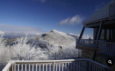 Endless Vistas House in Seven Devils