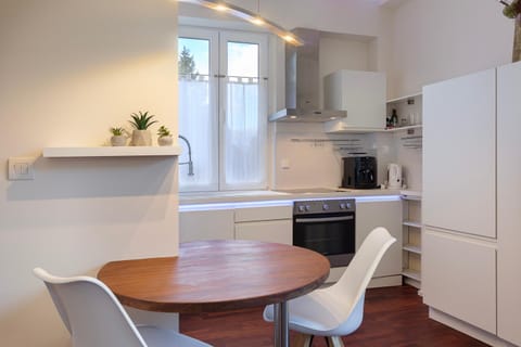 Adelaide Suite Apartment in Stresa