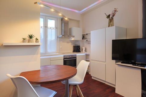 Adelaide Suite Apartment in Stresa