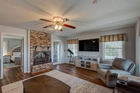 Hilltop Hideaway House in Boone