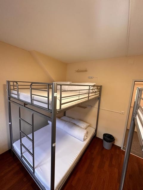 Bed, Photo of the whole room, Bedroom, bunk bed