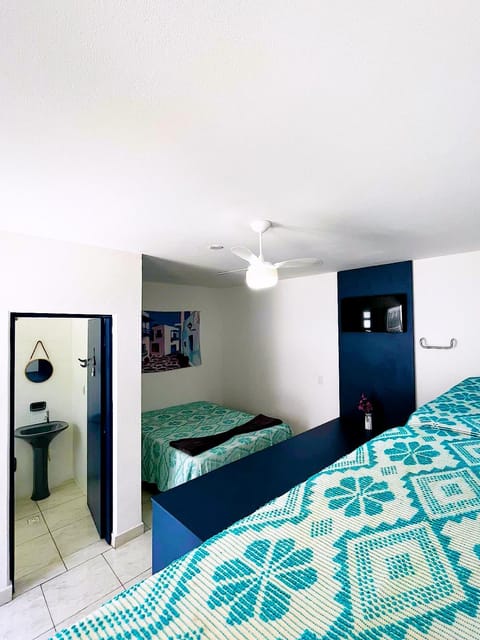 Bed, Bathroom, TV and multimedia, Bedroom, fireplace
