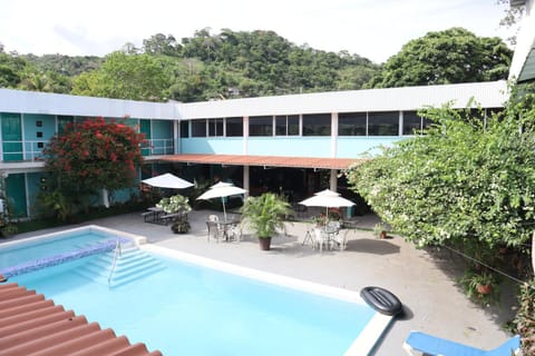 Property building, Patio, Restaurant/places to eat, Spring, Day, Garden, Garden view, Pool view, Swimming pool, sunbed
