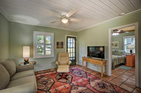 Palm Harbor Vacation Rental, Walk to Crystal Beach House in Crystal Beach