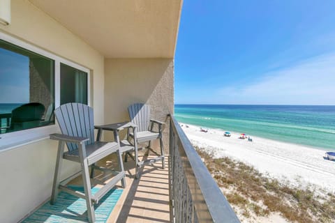 Pinnacle Port C1-502 House in Sunnyside