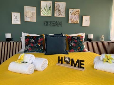 Bed, View (from property/room), Other, Decorative detail, Decorative detail, Logo/Certificate/Sign, Bedroom, Certificate/Award, air conditioner