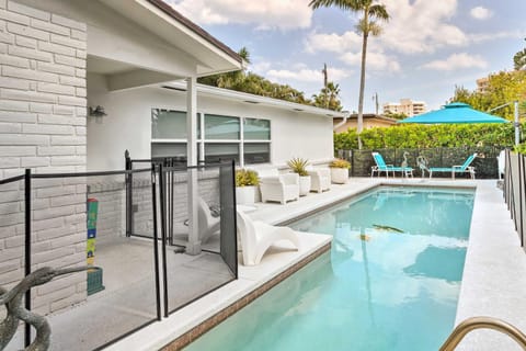 Juno Beach House with Private Pool Walk to Beach! House in Juno Beach