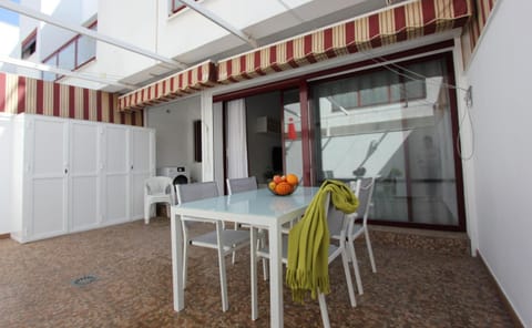 Patio, Balcony/Terrace