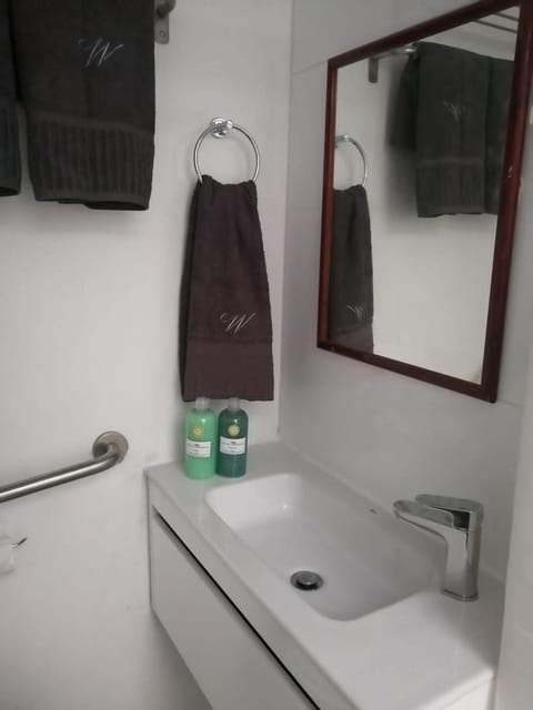 Wild Artz 2 Bed and Breakfast in Cape Town