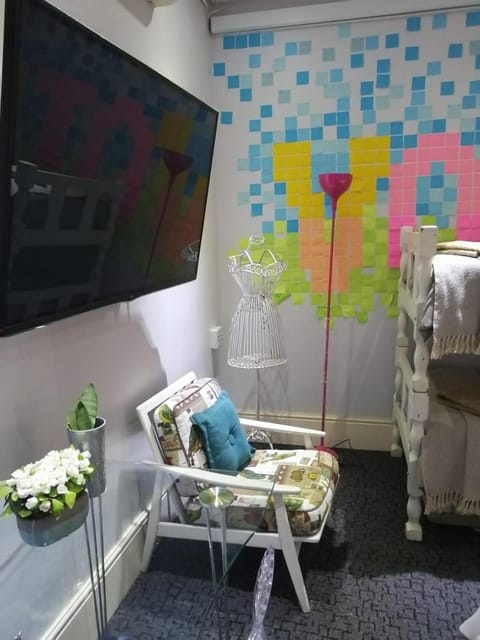 Wild Artz 2 Bed and Breakfast in Cape Town