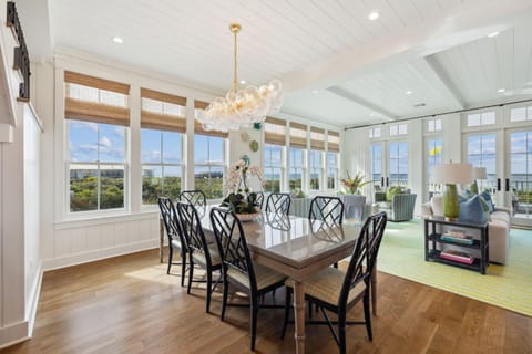 "Sea Dream" Beach Front Luxury Home in WaterColor - 4BR 4,5BTH home House in Seaside