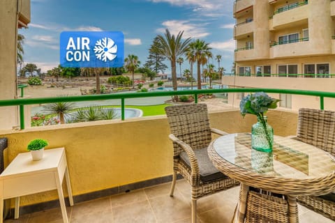 Balcony/Terrace, Swimming pool