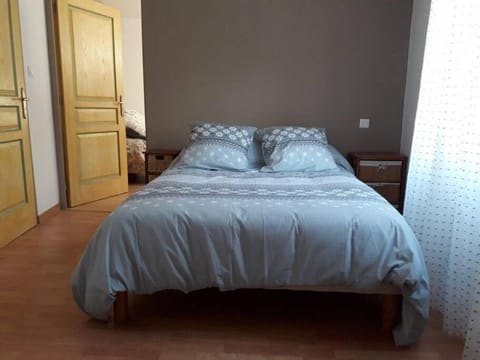 Apt en Luberon appartement 3 chambres et garage privée Apartment in Apt