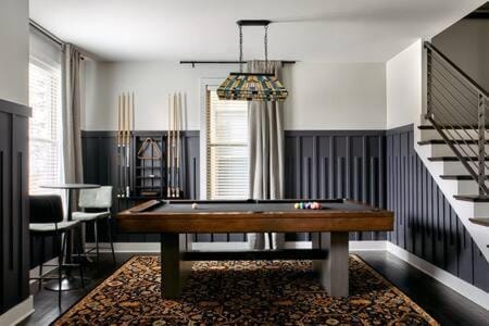 The Morris - Designer Flair 2 Miles To Broadway! House in Nashville