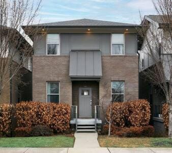 The Morris - Designer Flair 2 Miles To Broadway! House in Nashville